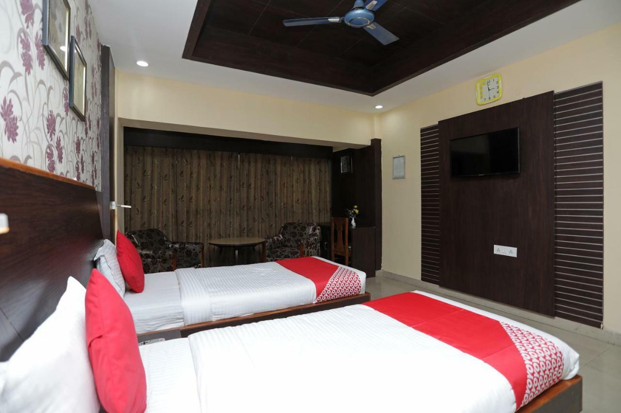Oyo 4065 Hotel Richi Бхубанешвара Экстерьер фото
