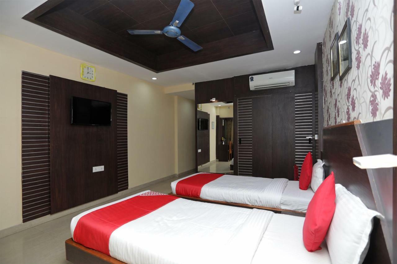 Oyo 4065 Hotel Richi Бхубанешвара Экстерьер фото